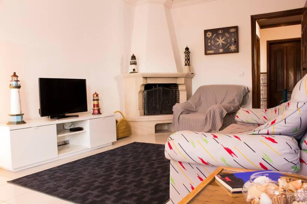 Casa Dos Farois Garagem Gratuito Praia Da Barra 가파나다나자레 외부 사진