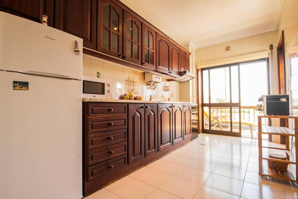 Casa Dos Farois Garagem Gratuito Praia Da Barra 가파나다나자레 외부 사진